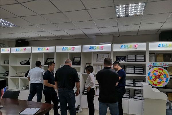 接待MG不朽情缘美国客户来造访我们！！